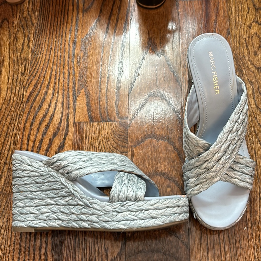 Marc Fisher Women's Lynn Wedge Sandal